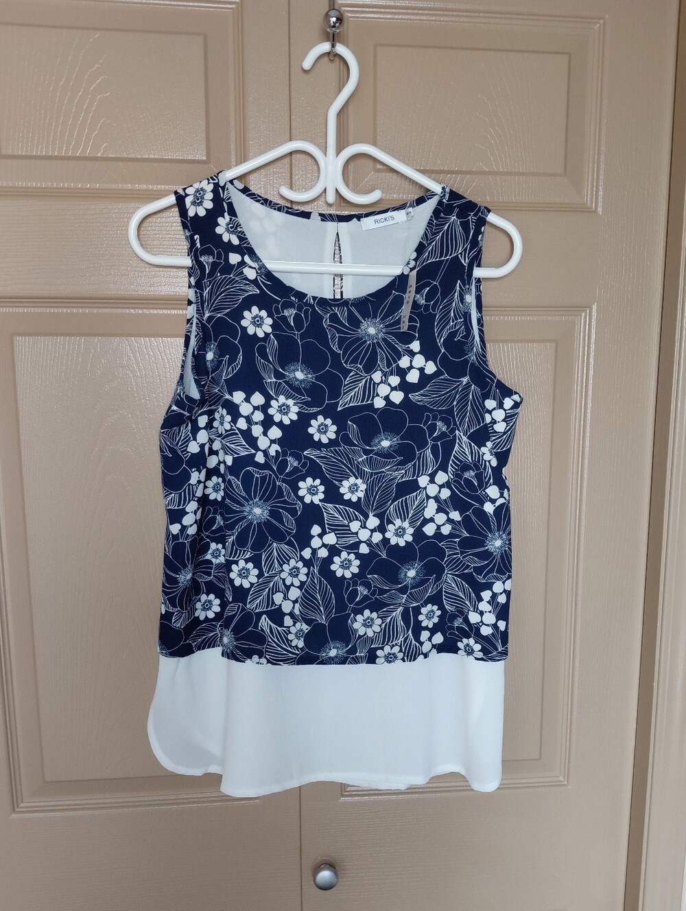 Ricki's Floral Sleeveless Top